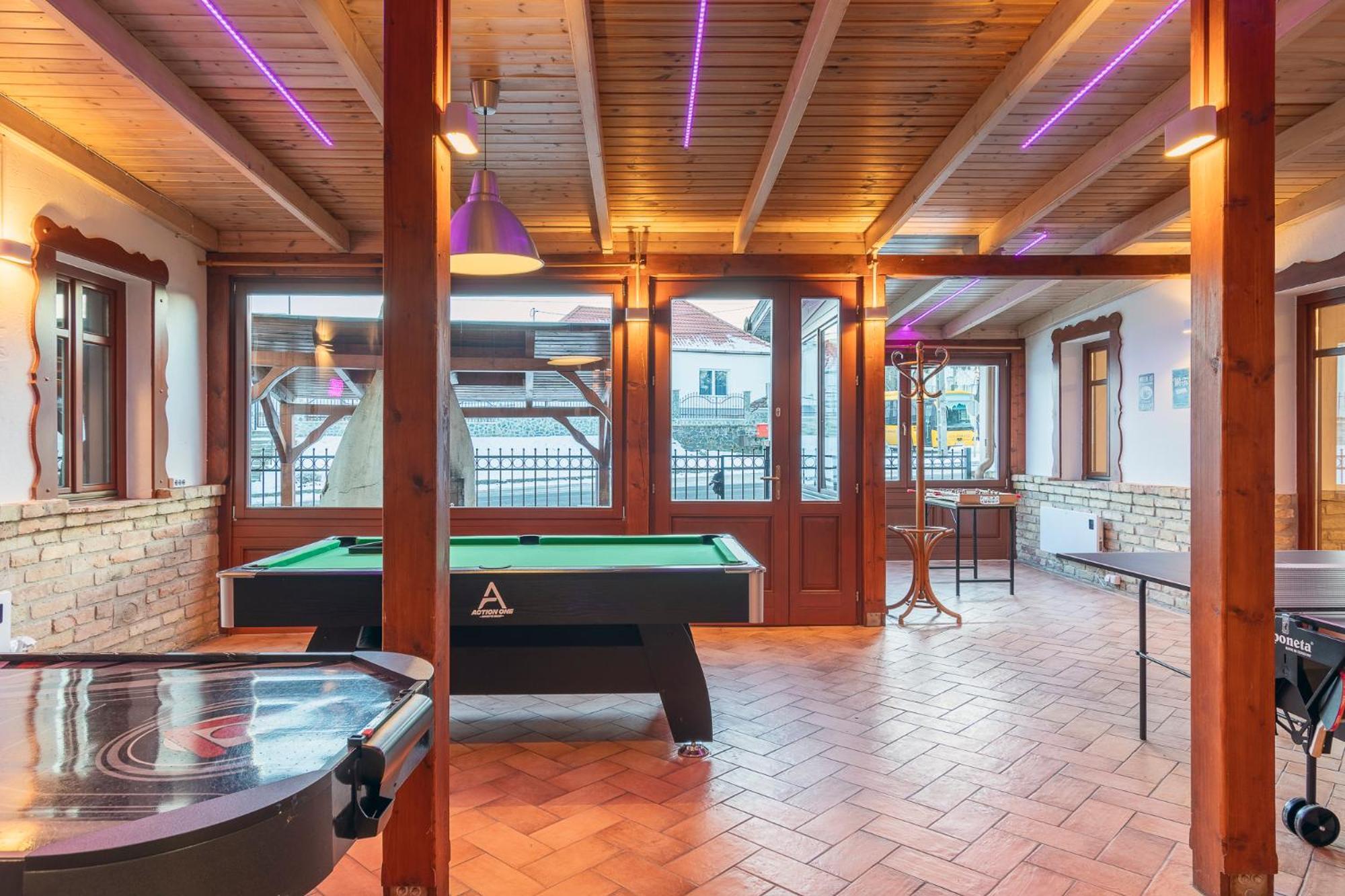 Feel Good House Hotel Notincs Buitenkant foto